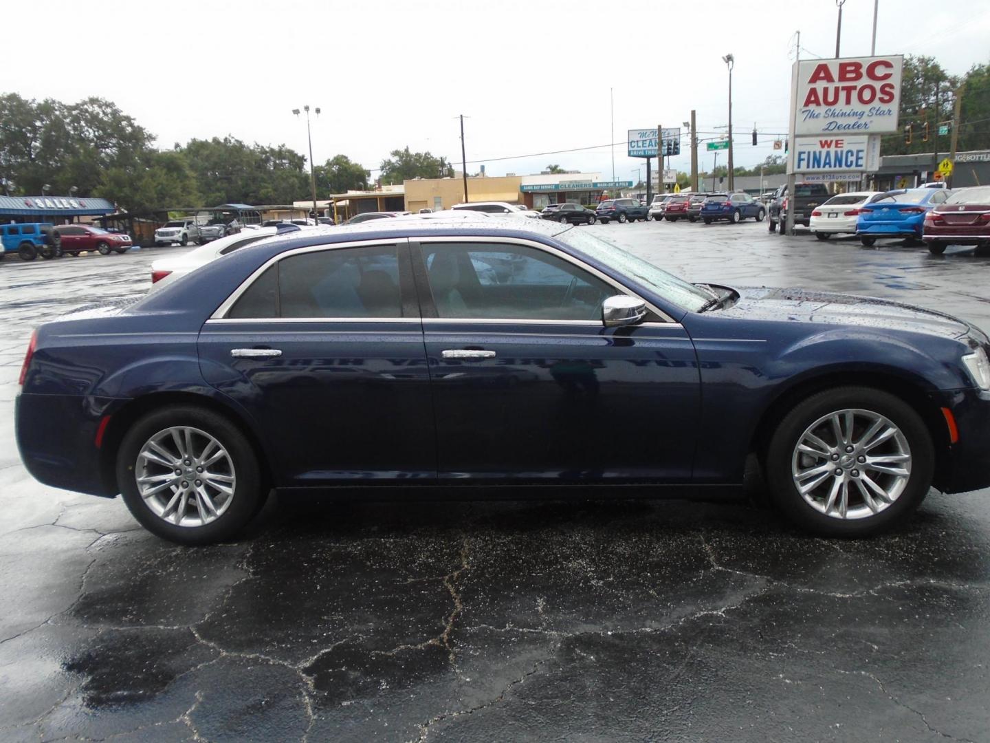 2015 Blue /White Chrysler 300 C RWD (2C3CCAEG1FH) with an 3.6L V6 SOHC 24V engine, 8A transmission, located at 6112 N Florida Avenue, Tampa, FL, 33604, (888) 521-5131, 27.954929, -82.459534 - 499$ down plus tax & tag. - Photo#6