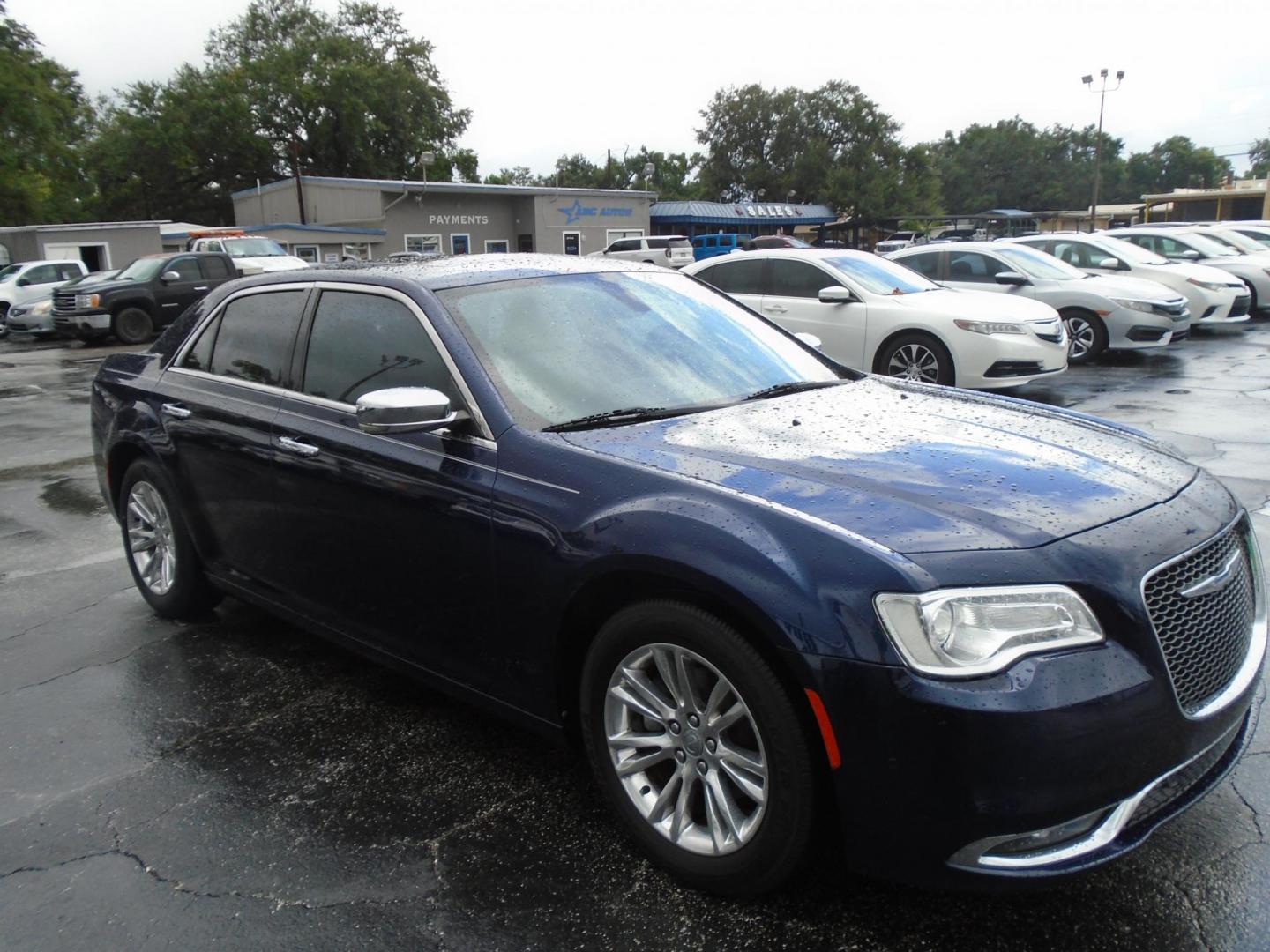 2015 Blue /White Chrysler 300 C RWD (2C3CCAEG1FH) with an 3.6L V6 SOHC 24V engine, 8A transmission, located at 6112 N Florida Avenue, Tampa, FL, 33604, (888) 521-5131, 27.954929, -82.459534 - 499$ down plus tax & tag. - Photo#5