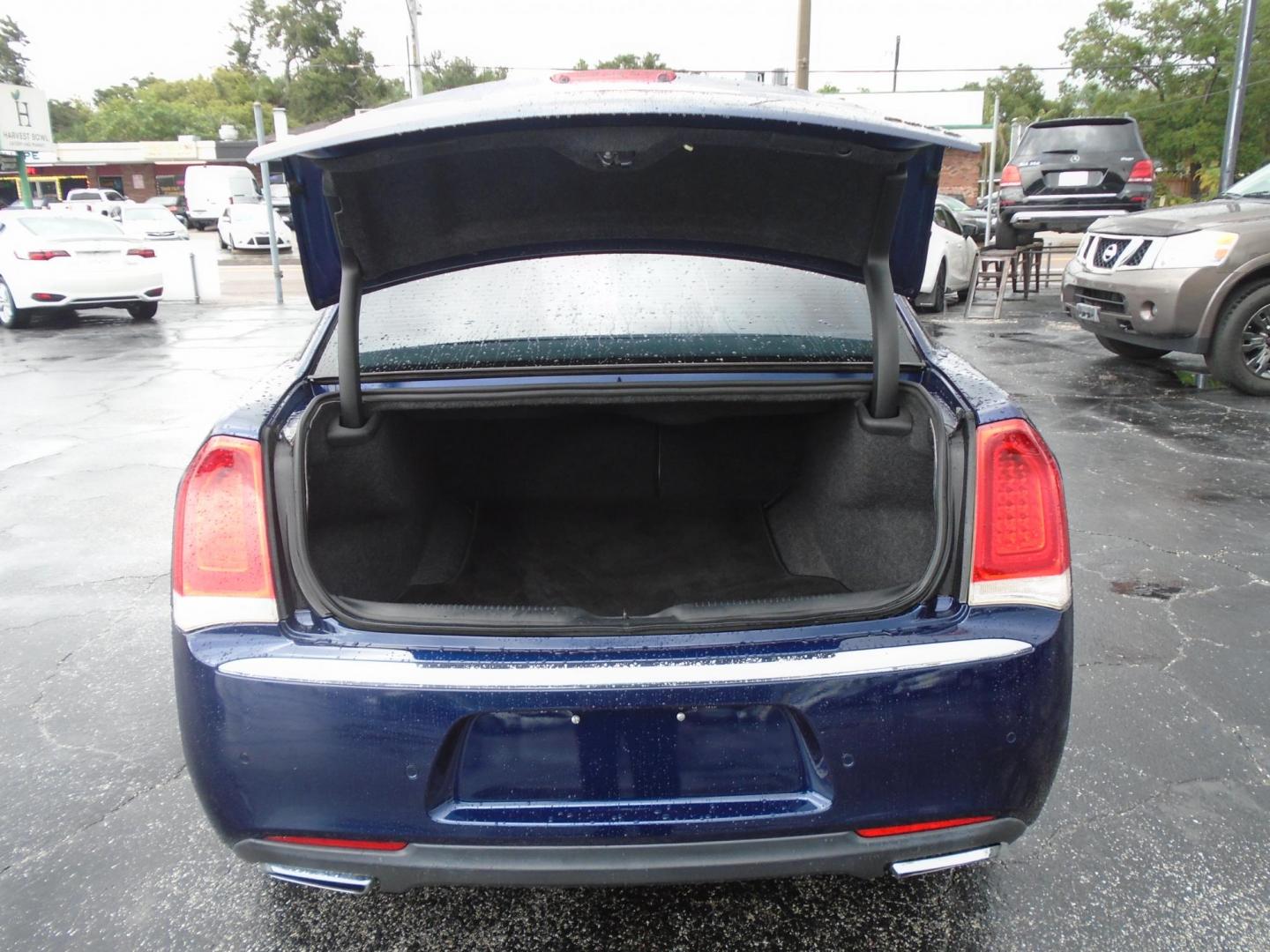 2015 Blue /White Chrysler 300 C RWD (2C3CCAEG1FH) with an 3.6L V6 SOHC 24V engine, 8A transmission, located at 6112 N Florida Avenue, Tampa, FL, 33604, (888) 521-5131, 27.954929, -82.459534 - 499$ down plus tax & tag. - Photo#10
