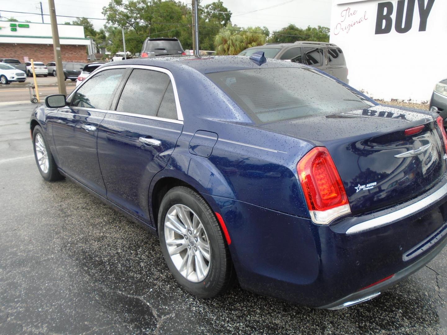 2015 Blue /White Chrysler 300 C RWD (2C3CCAEG1FH) with an 3.6L V6 SOHC 24V engine, 8A transmission, located at 6112 N Florida Avenue, Tampa, FL, 33604, (888) 521-5131, 27.954929, -82.459534 - 499$ down plus tax & tag. - Photo#12