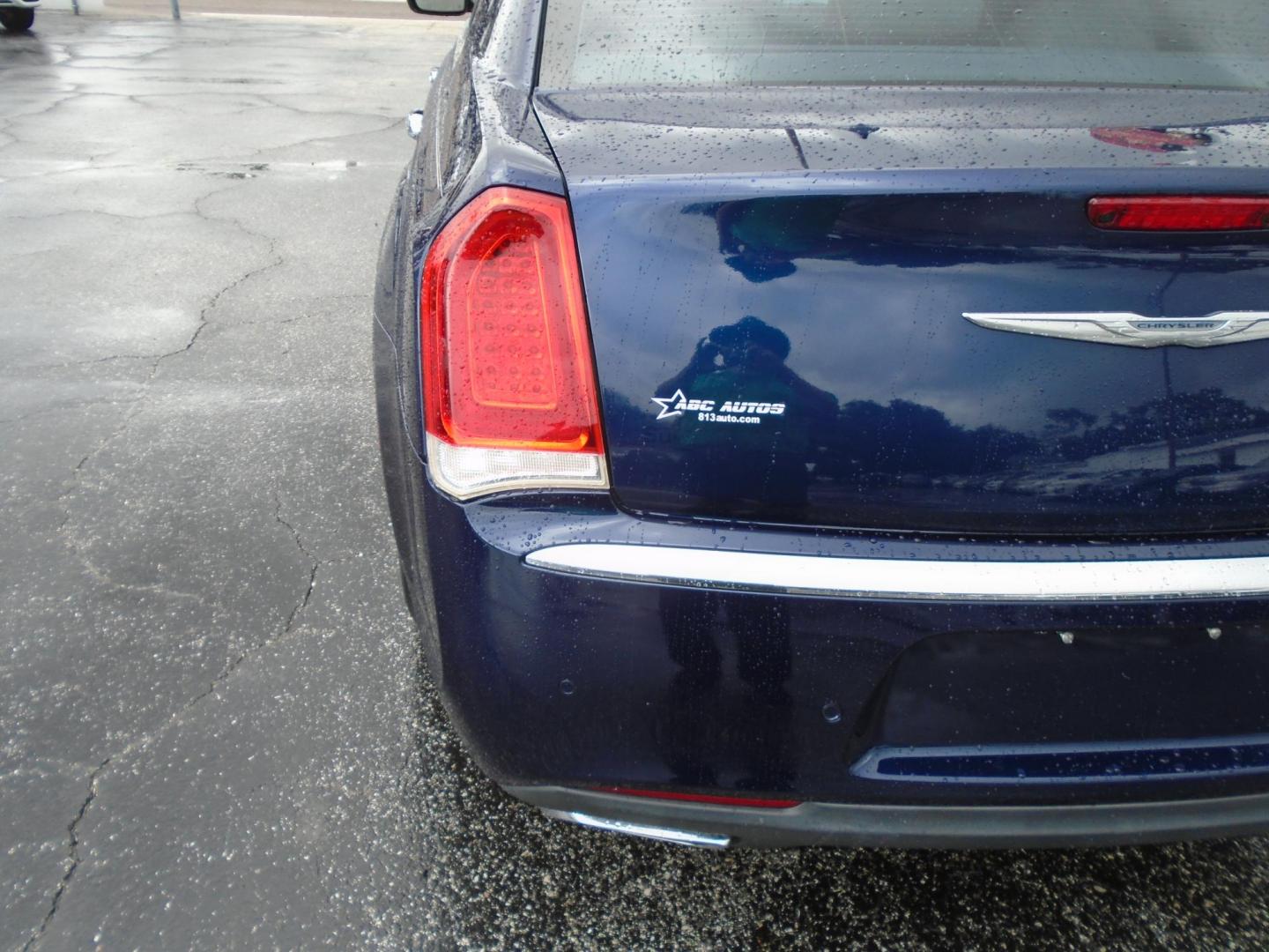 2015 Blue /White Chrysler 300 C RWD (2C3CCAEG1FH) with an 3.6L V6 SOHC 24V engine, 8A transmission, located at 6112 N Florida Avenue, Tampa, FL, 33604, (888) 521-5131, 27.954929, -82.459534 - 499$ down plus tax & tag. - Photo#11