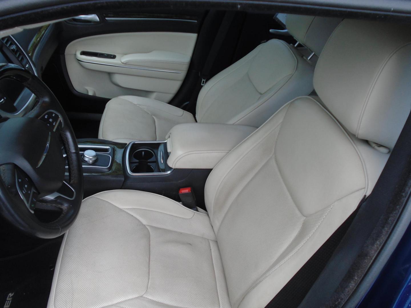 2015 Blue /White Chrysler 300 C RWD (2C3CCAEG1FH) with an 3.6L V6 SOHC 24V engine, 8A transmission, located at 6112 N Florida Avenue, Tampa, FL, 33604, (888) 521-5131, 27.954929, -82.459534 - 499$ down plus tax & tag. - Photo#13