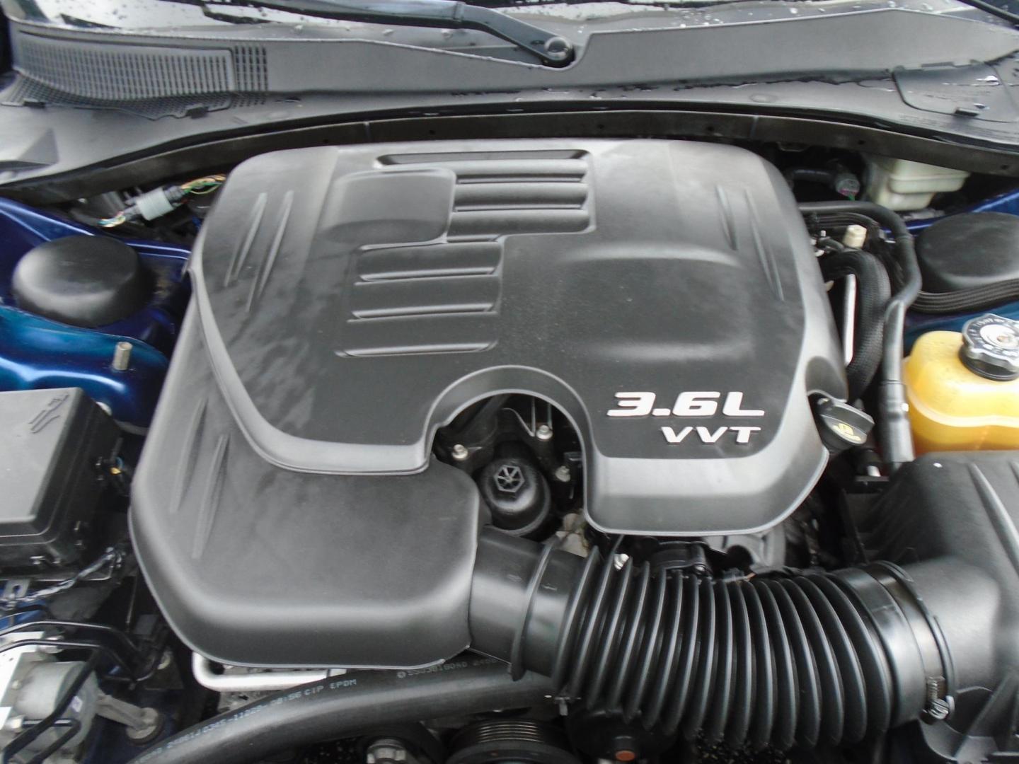 2015 Blue /White Chrysler 300 C RWD (2C3CCAEG1FH) with an 3.6L V6 SOHC 24V engine, 8A transmission, located at 6112 N Florida Avenue, Tampa, FL, 33604, (888) 521-5131, 27.954929, -82.459534 - 499$ down plus tax & tag. - Photo#28