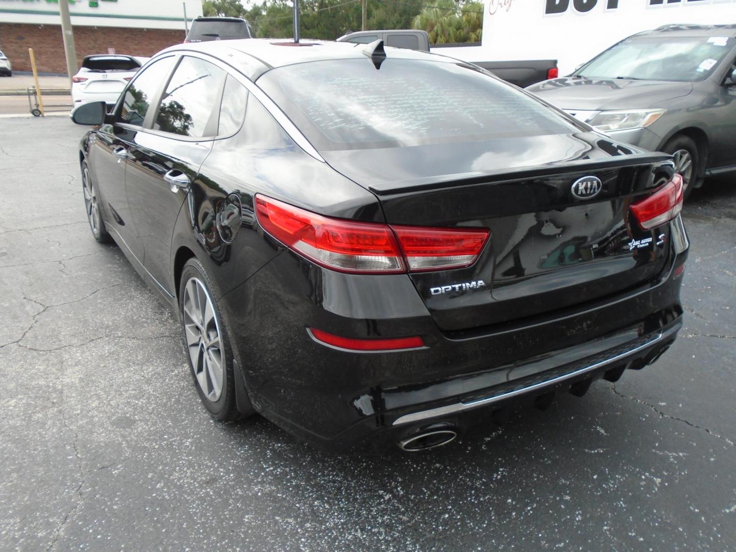 2019 BLACK /BLACK Kia Optima LX (5XXGT4L35KG) with an 2.4L L4 DOHC 16V engine, 6A transmission, located at 6112 N Florida Avenue, Tampa, FL, 33604, (888) 521-5131, 27.954929, -82.459534 - 499$ DOWN PLUS TAX & TAG. - Photo#6