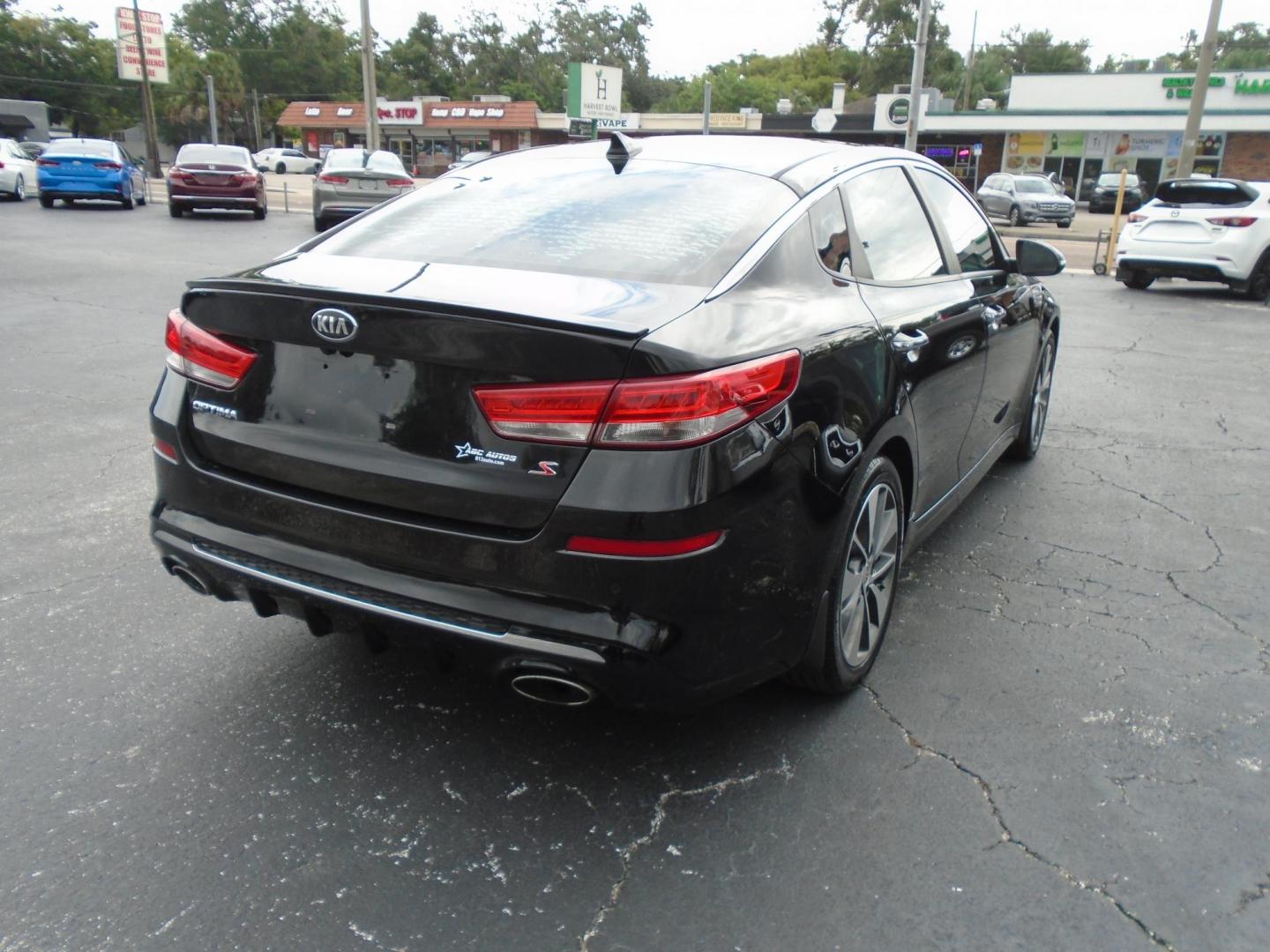 2019 BLACK /BLACK Kia Optima LX (5XXGT4L35KG) with an 2.4L L4 DOHC 16V engine, 6A transmission, located at 6112 N Florida Avenue, Tampa, FL, 33604, (888) 521-5131, 27.954929, -82.459534 - 499$ DOWN PLUS TAX & TAG. - Photo#5