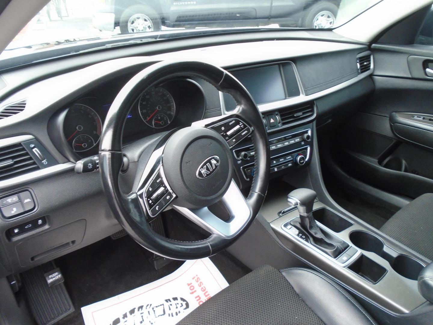 2019 BLACK /BLACK Kia Optima LX (5XXGT4L35KG) with an 2.4L L4 DOHC 16V engine, 6A transmission, located at 6112 N Florida Avenue, Tampa, FL, 33604, (888) 521-5131, 27.954929, -82.459534 - 499$ DOWN PLUS TAX & TAG. - Photo#9