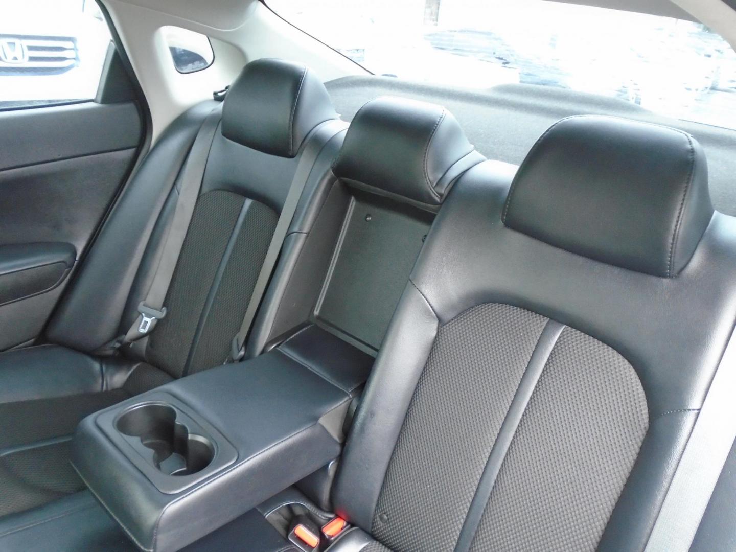 2019 BLACK /BLACK Kia Optima LX (5XXGT4L35KG) with an 2.4L L4 DOHC 16V engine, 6A transmission, located at 6112 N Florida Avenue, Tampa, FL, 33604, (888) 521-5131, 27.954929, -82.459534 - 499$ DOWN PLUS TAX & TAG. - Photo#13