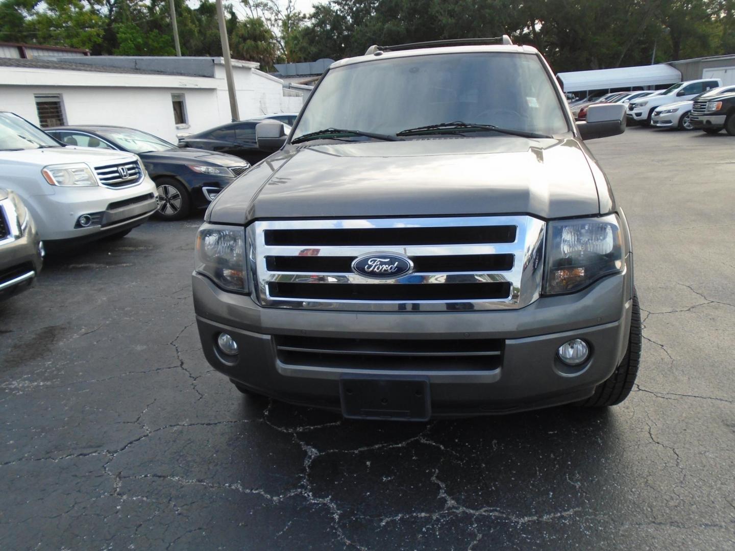 2012 GRAY /Black Ford Expedition Limited 2WD (1FMJU1K53CE) with an 5.4L V8 SOHC 16V FFV engine, 6-Speed Automatic transmission, located at 6112 N Florida Avenue, Tampa, FL, 33604, (888) 521-5131, 27.954929, -82.459534 - 499$ DOWN PLUS TAX & TAG. - Photo#1