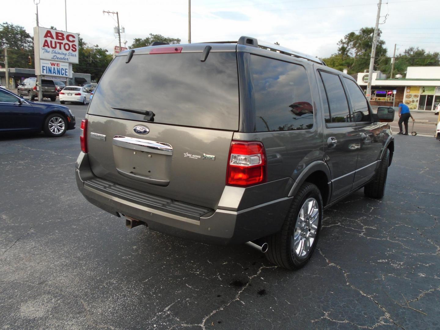 2012 GRAY /Black Ford Expedition Limited 2WD (1FMJU1K53CE) with an 5.4L V8 SOHC 16V FFV engine, 6-Speed Automatic transmission, located at 6112 N Florida Avenue, Tampa, FL, 33604, (888) 521-5131, 27.954929, -82.459534 - 499$ DOWN PLUS TAX & TAG. - Photo#5
