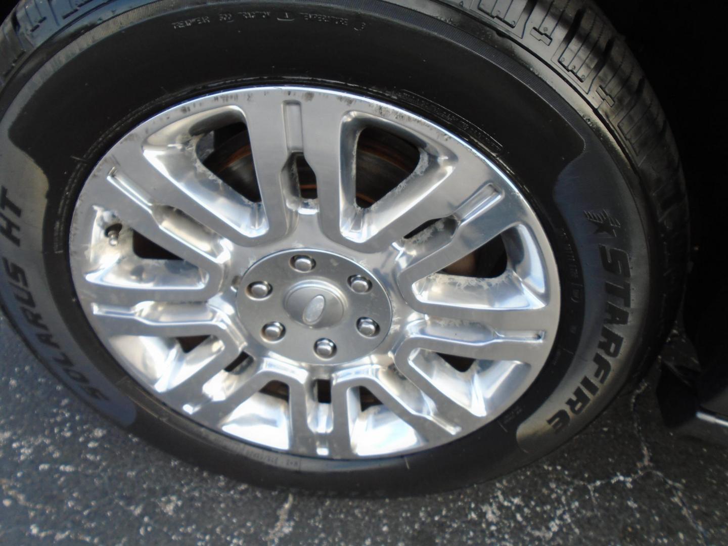 2012 GRAY /Black Ford Expedition Limited 2WD (1FMJU1K53CE) with an 5.4L V8 SOHC 16V FFV engine, 6-Speed Automatic transmission, located at 6112 N Florida Avenue, Tampa, FL, 33604, (888) 521-5131, 27.954929, -82.459534 - 499$ DOWN PLUS TAX & TAG. - Photo#8