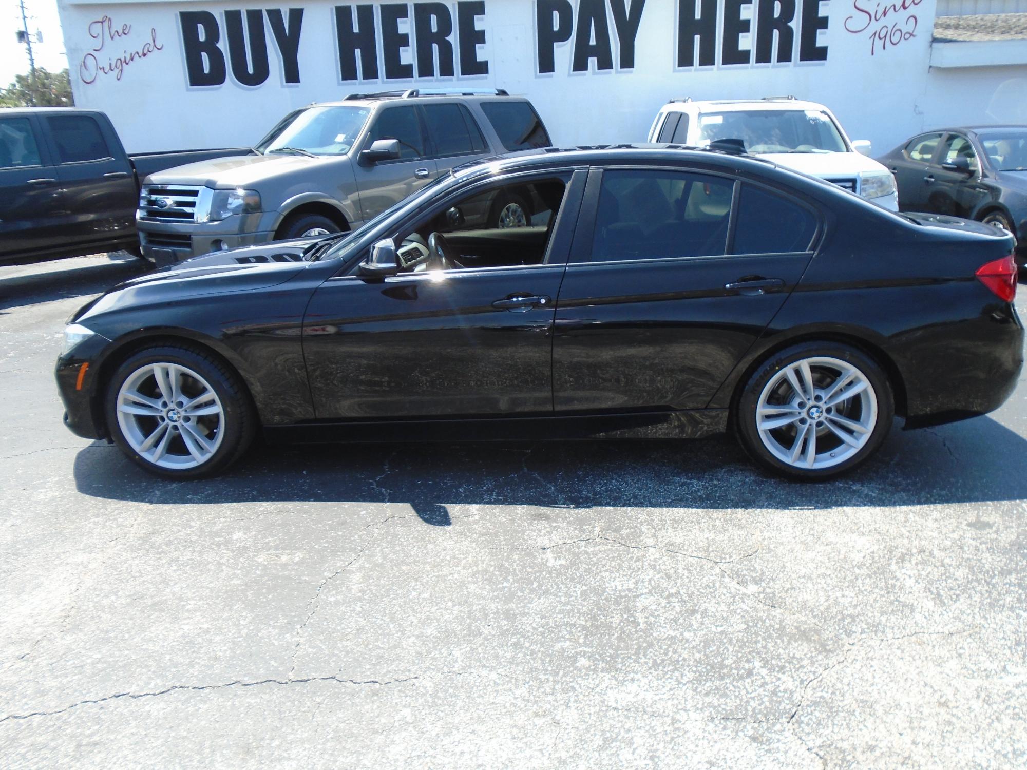 photo of 2016 BMW 3-Series 320i Sedan