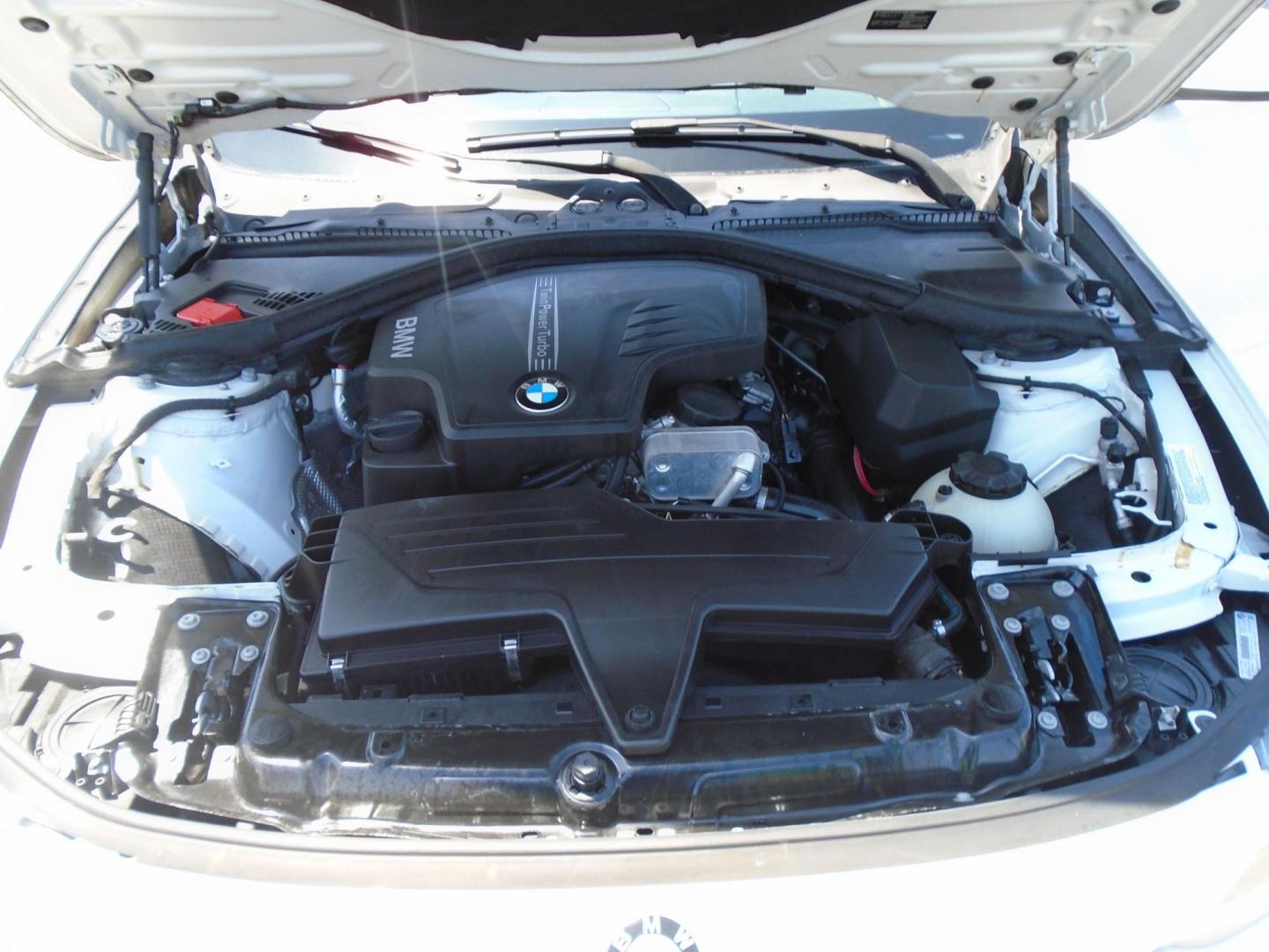 2014 White /Beige BMW 3-Series 328i Sedan (WBA3A5C57EF) with an 2.0L L4 DOHC 16V engine, located at 6112 N Florida Avenue, Tampa, FL, 33604, (888) 521-5131, 27.954929, -82.459534 - 499$ down plus tax & tag. - Photo#15
