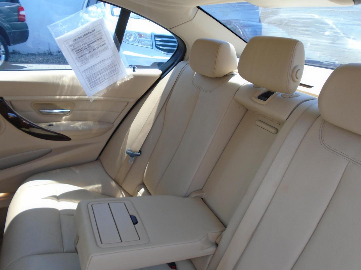 2014 White /Beige BMW 3-Series 328i Sedan (WBA3A5C57EF) with an 2.0L L4 DOHC 16V engine, located at 6112 N Florida Avenue, Tampa, FL, 33604, (888) 521-5131, 27.954929, -82.459534 - 499$ down plus tax & tag. - Photo#13