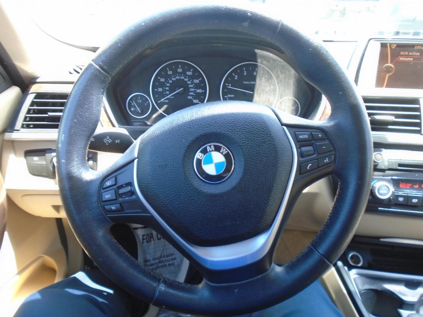 2014 White /Beige BMW 3-Series 328i Sedan (WBA3A5C57EF) with an 2.0L L4 DOHC 16V engine, located at 6112 N Florida Avenue, Tampa, FL, 33604, (888) 521-5131, 27.954929, -82.459534 - 499$ down plus tax & tag. - Photo#8