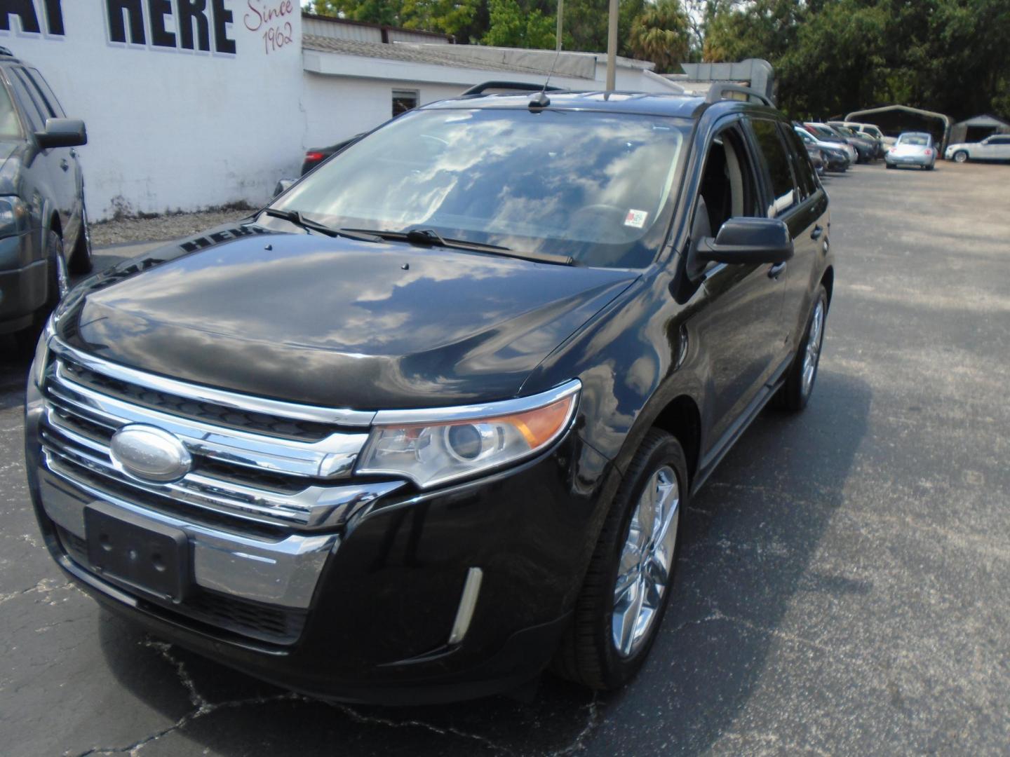 2013 BLACK /Grey Ford Edge SEL FWD (2FMDK3J97DB) with an 2.0L L4 DOHC 16V engine, 6-Speed Automatic transmission, located at 6112 N Florida Avenue, Tampa, FL, 33604, (888) 521-5131, 27.954929, -82.459534 - 499$ down plus tax & tag. - Photo#3