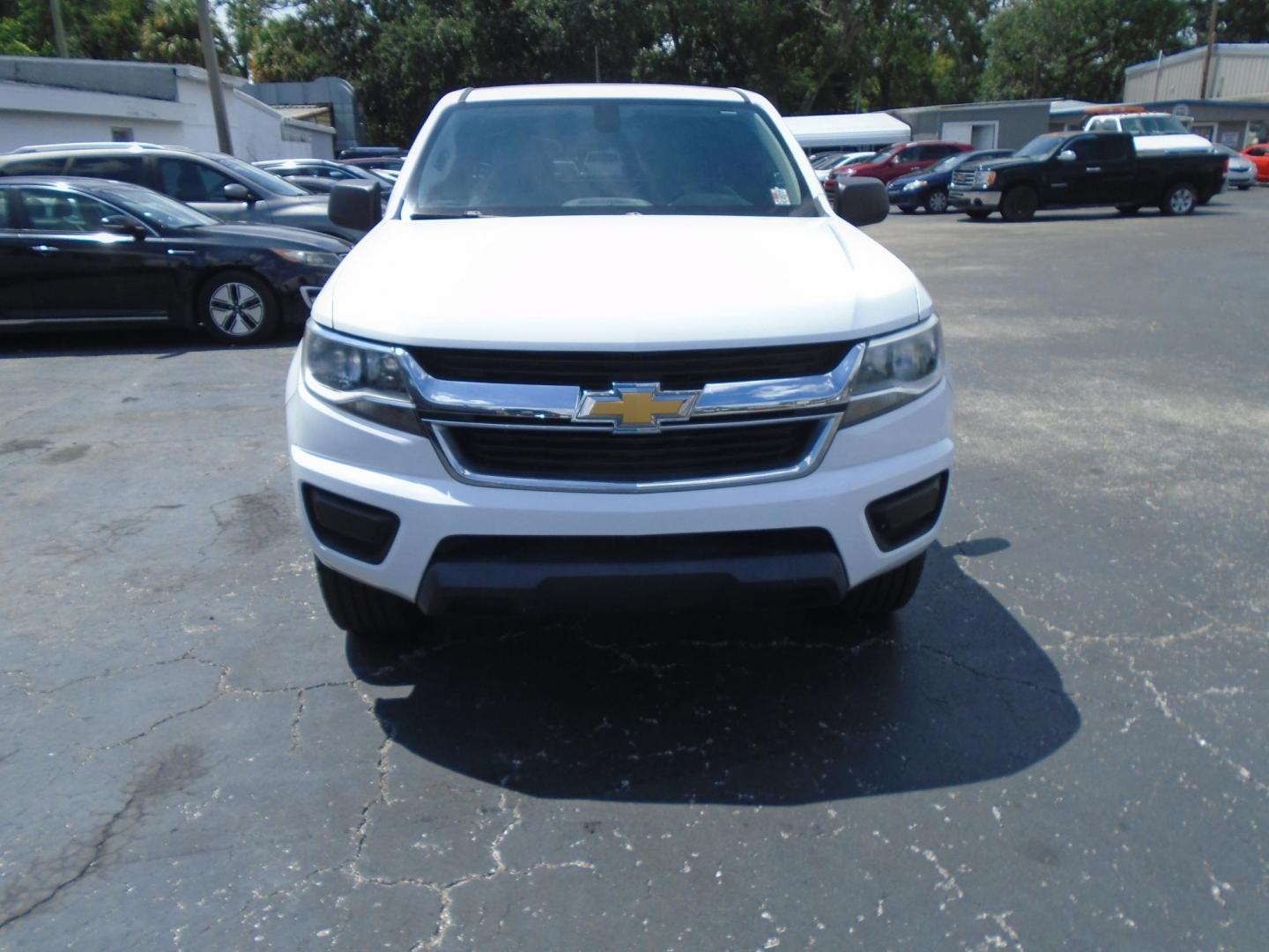 2017 White /Beige Chevrolet Colorado Work Truck Ext. Cab 2WD (1GCHSBEA6H1) with an 2.5L L4 DOHC 16V GAS engine, 6A transmission, located at 6112 N Florida Avenue, Tampa, FL, 33604, (888) 521-5131, 27.954929, -82.459534 - $499 DOWN PLUS TAX & TAG. - Photo#1