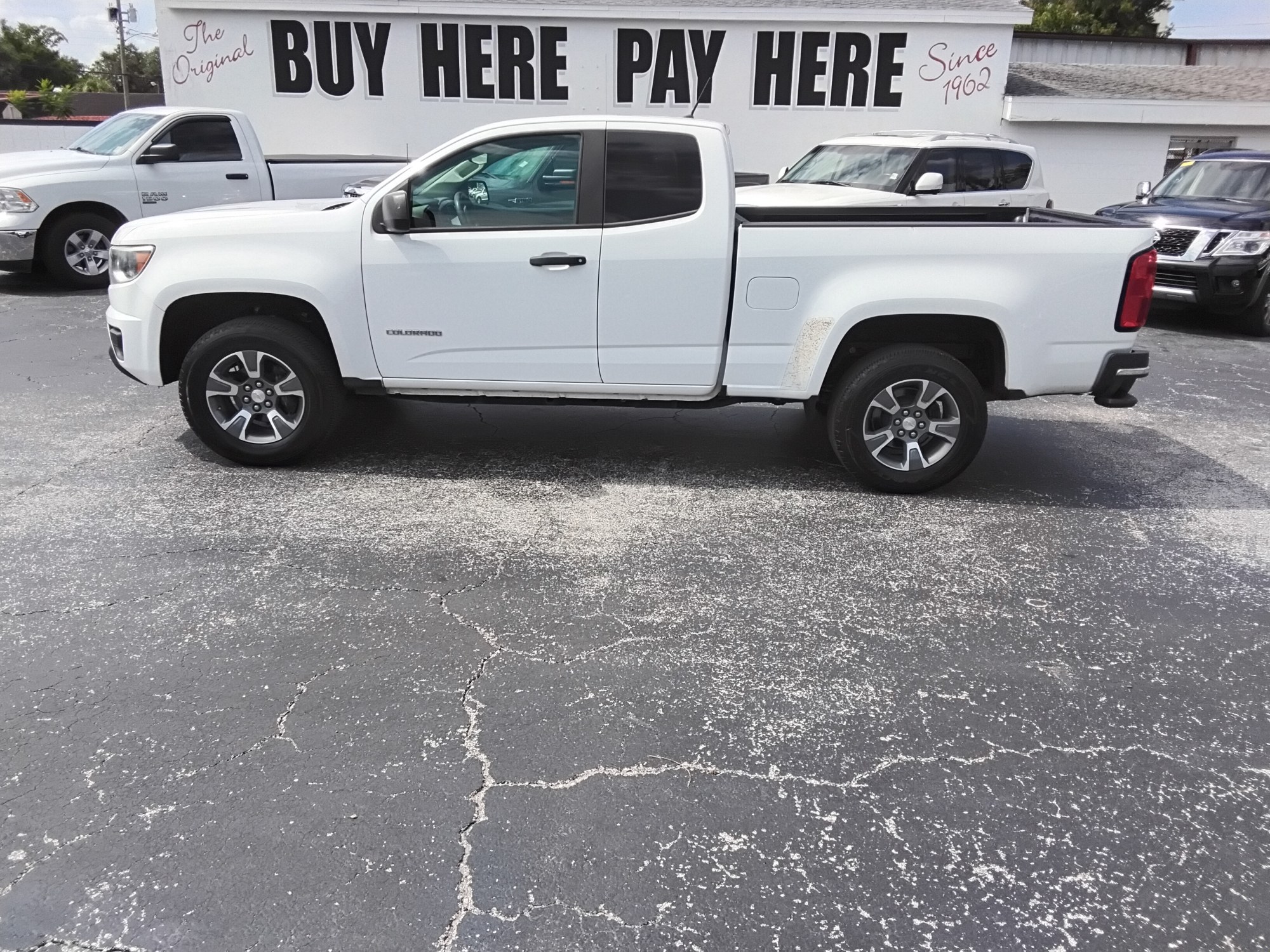 photo of 2017 Chevrolet Colorado Work Truck Ext. Cab 2WD