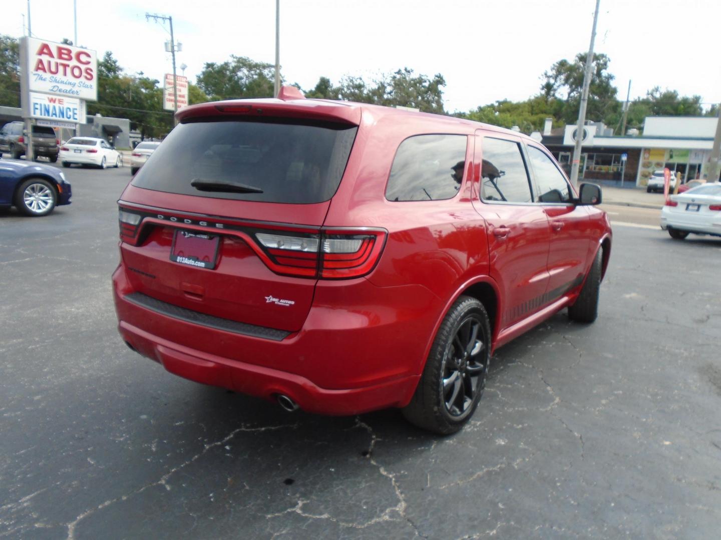 2018 RED /Grey Dodge Durango SXT RWD (1C4RDHAG5JC) with an 3.6L V6 DOHC 24V engine, 8A transmission, located at 6112 N Florida Avenue, Tampa, FL, 33604, (888) 521-5131, 27.954929, -82.459534 - Just $499 down, plus tax and tag. - Photo#5