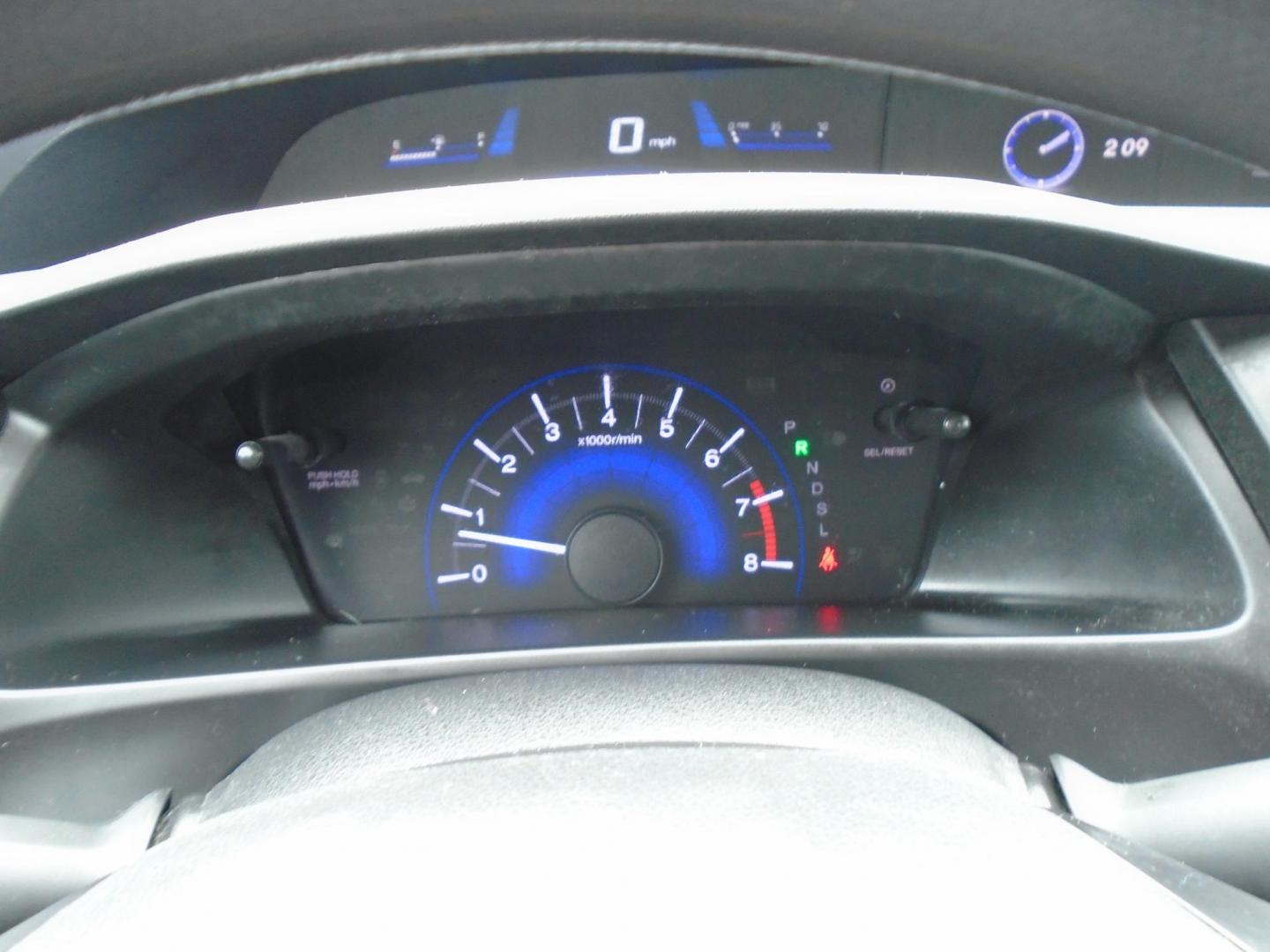 2015 SILVER /Grey Honda Civic SE Sedan CVT (19XFB2F79FE) with an 1.8L L4 SOHC 16V engine, Continuously Variable Transmission transmission, located at 6112 N Florida Avenue, Tampa, FL, 33604, (888) 521-5131, 27.954929, -82.459534 - Just $499 down, plus tax and tag. - Photo#14