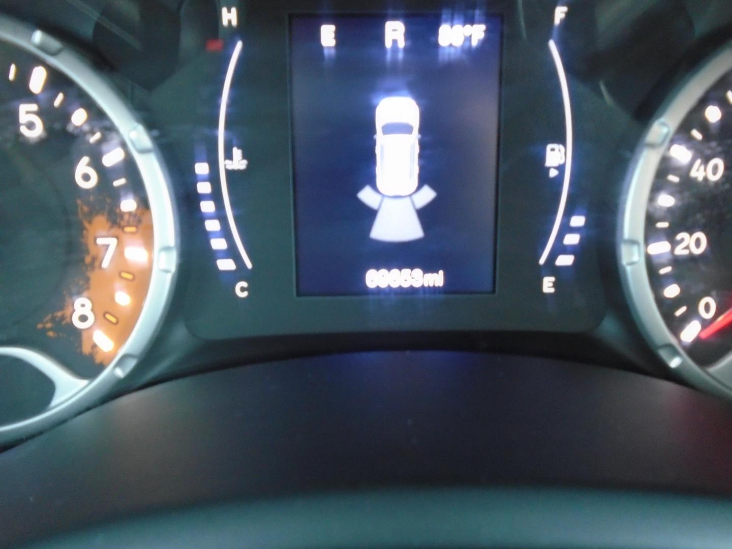 2018 GRAY /Grey Jeep Renegade Latitude FWD (ZACCJABB2JP) with an 2.4L L4 DOHC 16V engine, 6M transmission, located at 6112 N Florida Avenue, Tampa, FL, 33604, (888) 521-5131, 27.954929, -82.459534 - $499 down, plus tax & tag. - Photo#11