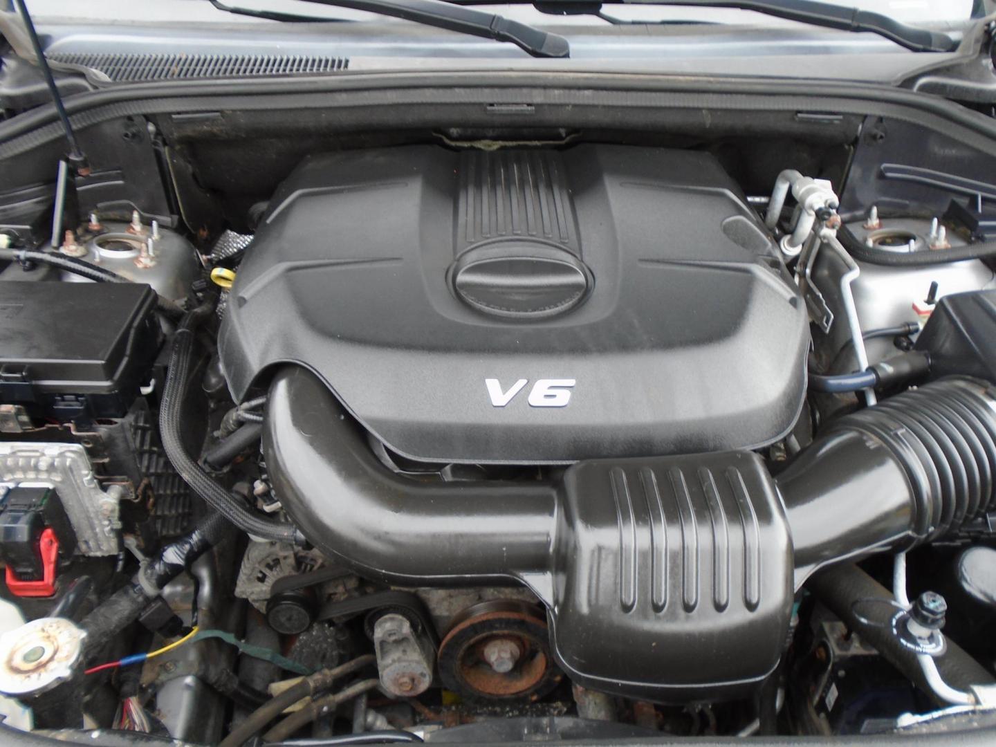 2014 SILVER /Black Jeep Grand Cherokee Limited 4WD (1C4RJFBG5EC) with an 3.6L V6 DOHC 24V engine, 5-Speed Automatic transmission, located at 6112 N Florida Avenue, Tampa, FL, 33604, (888) 521-5131, 27.954929, -82.459534 - 499$ down plus tax & tag. - Photo#25
