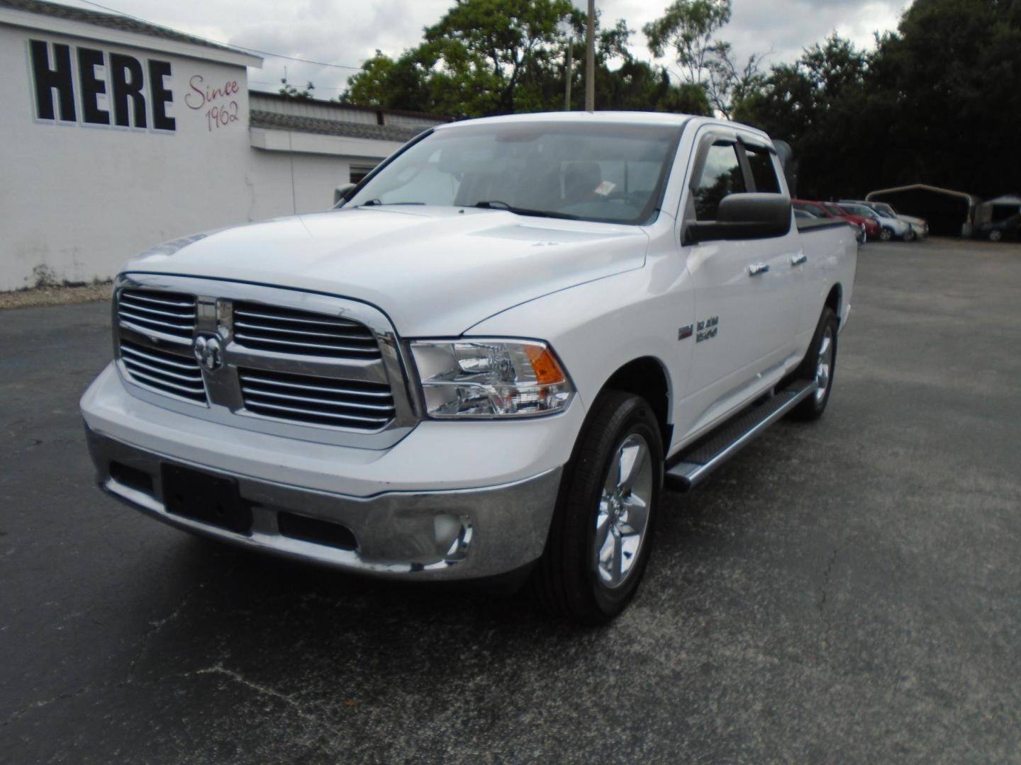 2015 White /GREY RAM 1500 SLT Quad Cab 2WD (1C6RR6GT8FS) with an 5.7L V8 OHV 16V engine, 6-Speed Automatic transmission, located at 6112 N Florida Avenue, Tampa, FL, 33604, (888) 521-5131, 27.954929, -82.459534 - 499$ down plus tax & tag. - Photo#2