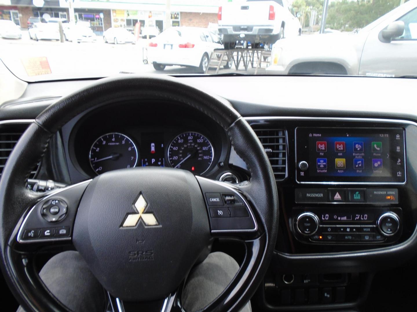 2018 GRAY /Black Mitsubishi Outlander SE 2WD (JA4AD3A32JJ) with an 2.4L L4 DOHC 16V engine, CVT transmission, located at 6112 N Florida Avenue, Tampa, FL, 33604, (888) 521-5131, 27.954929, -82.459534 - 499$ DOWN PLUS TAX & TAG. - Photo#8