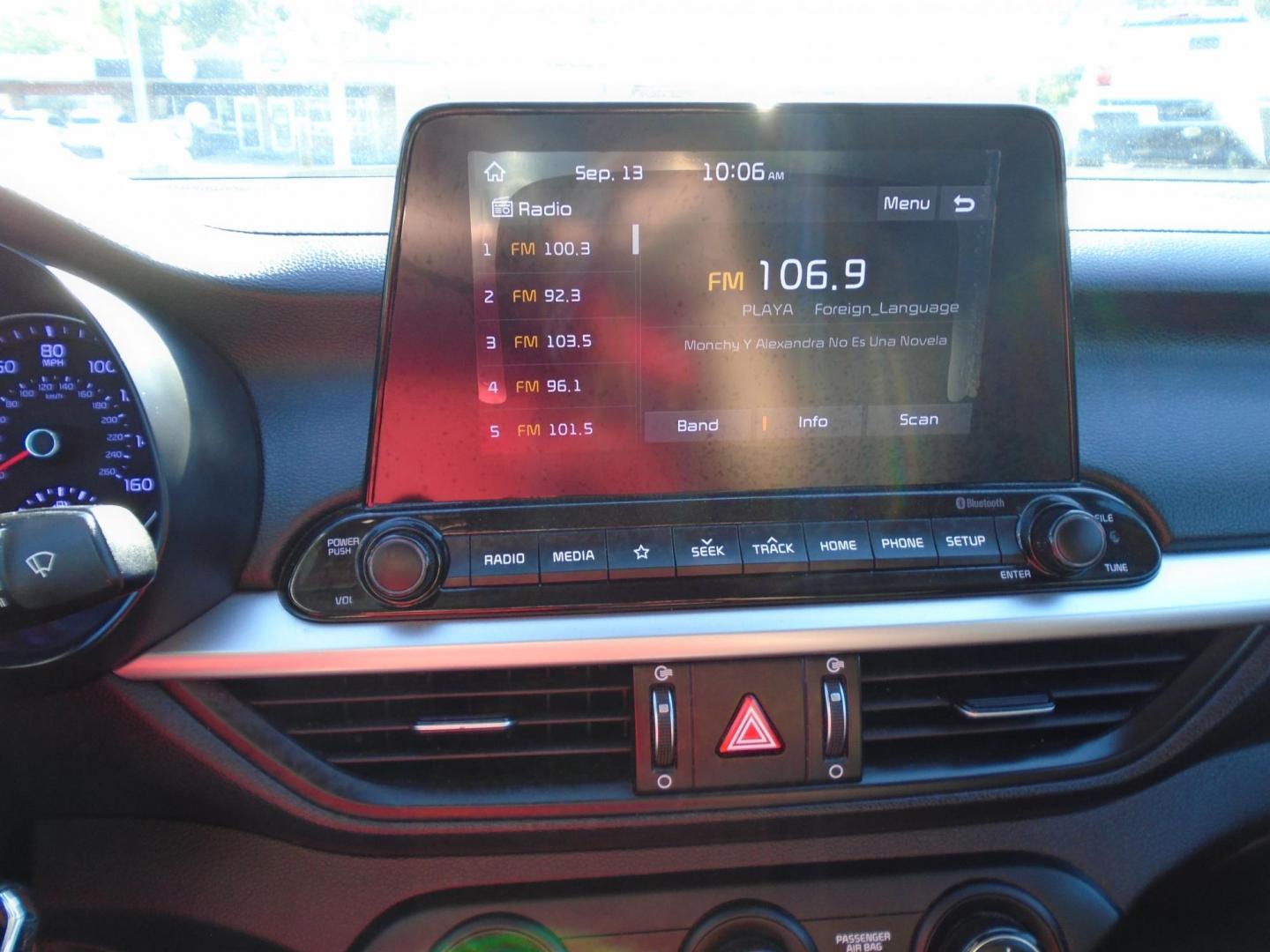 2021 GRAY /Black Kia Forte FE (3KPF24AD0ME) with an 2.0L L4 DOHC 16V engine, CVT transmission, located at 6112 N Florida Avenue, Tampa, FL, 33604, (888) 521-5131, 27.954929, -82.459534 - 499$ down plus tax & tag. - Photo#14