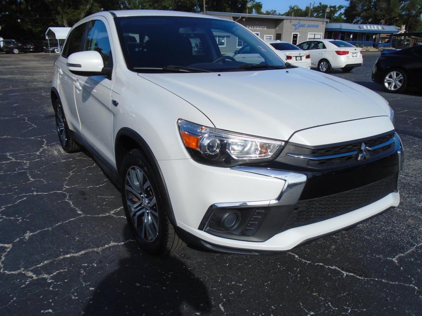 2018 White /Grey Mitsubishi Outlander Sport 2.0 ES CVT (JA4AP3AU1JU) with an 2.0L L4 DOHC 16V engine, CVT transmission, located at 6112 N Florida Avenue, Tampa, FL, 33604, (888) 521-5131, 27.954929, -82.459534 - 499$ DOWN PLUS TAX & TAG. - Photo#3