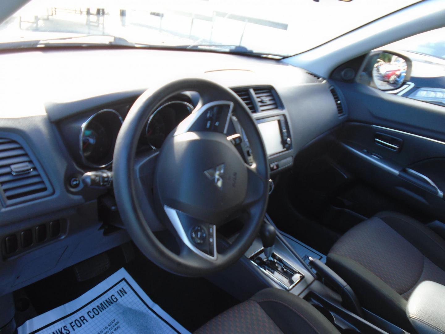 2018 White /Grey Mitsubishi Outlander Sport 2.0 ES CVT (JA4AP3AU1JU) with an 2.0L L4 DOHC 16V engine, CVT transmission, located at 6112 N Florida Avenue, Tampa, FL, 33604, (888) 521-5131, 27.954929, -82.459534 - 499$ DOWN PLUS TAX & TAG. - Photo#9