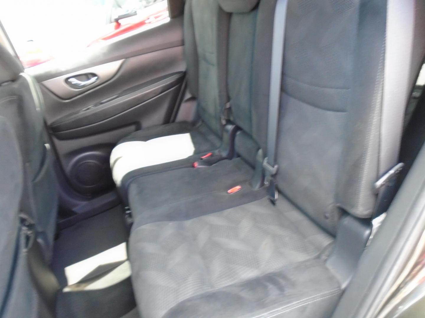 2015 GREEN /Grey Nissan Rogue S 2WD (5N1AT2MT5FC) with an 2.5L L4 DOHC 16V engine, Continuously Variable Transmission transmission, located at 6112 N Florida Avenue, Tampa, FL, 33604, (888) 521-5131, 27.954929, -82.459534 - 499$ Down plus tax & tag. - Photo#7