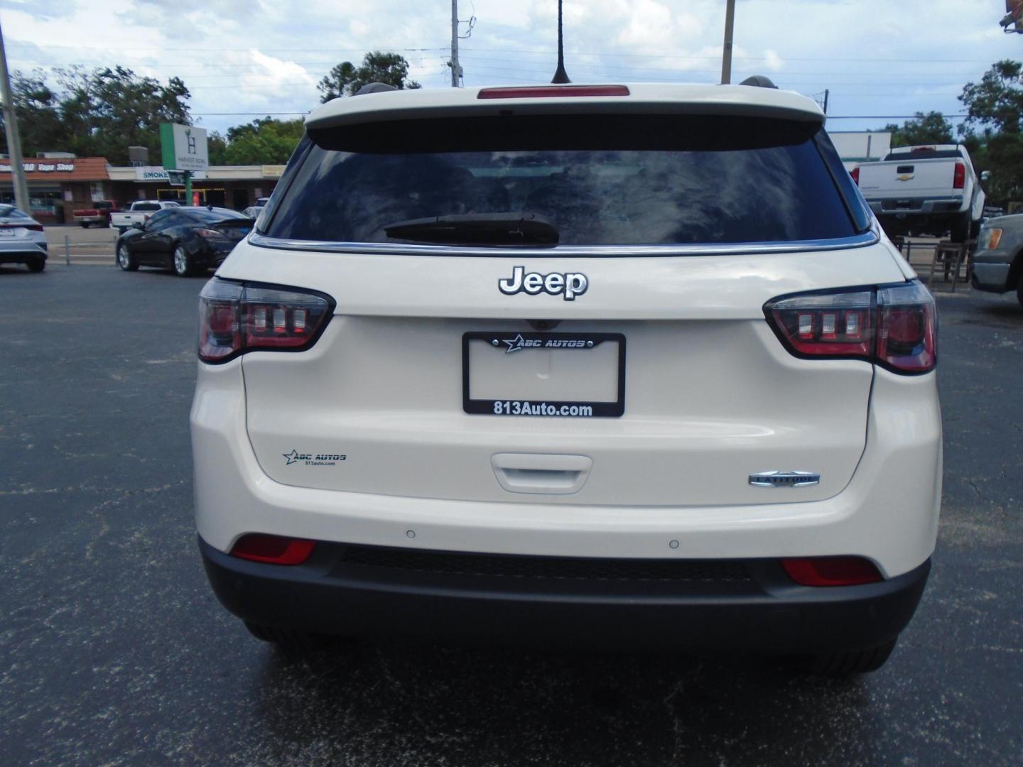 2017 White /WHITE & BLACK Jeep Compass Sport FWD (3C4NJCBB3HT) with an 2.4L L4 DOHC 16V engine, located at 6112 N Florida Avenue, Tampa, FL, 33604, (888) 521-5131, 27.954929, -82.459534 - 499$ DOWN PLUS TAX & TAG. - Photo#11