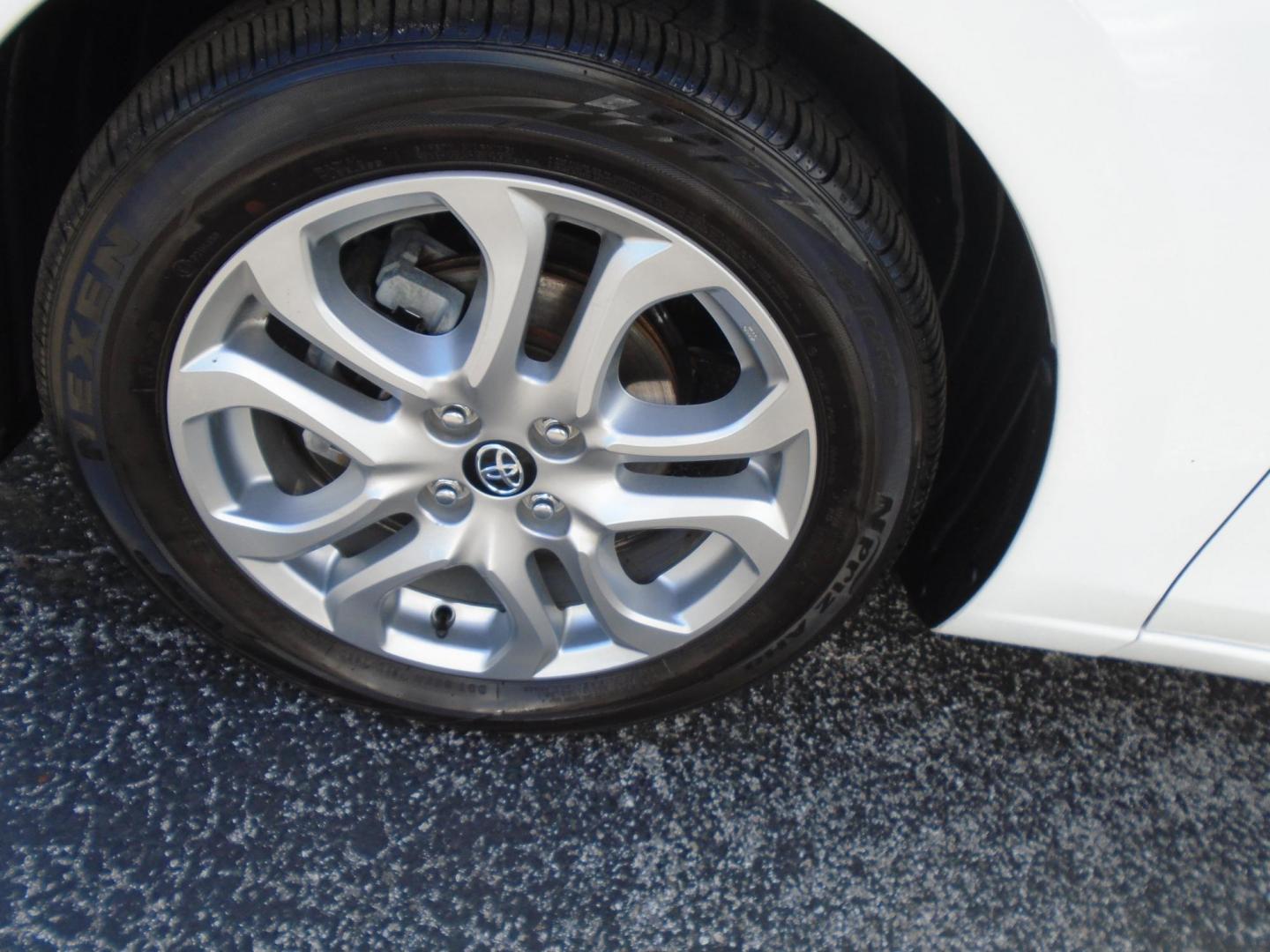 2017 White /Grey & blue Scion Yaris iA 6M (3MYDLBYV1HY) with an 1.5L L4 DOHC 16V engine, 6M transmission, located at 6112 N Florida Avenue, Tampa, FL, 33604, (888) 521-5131, 27.954929, -82.459534 - 499$ down plus tax & tag. - Photo#14