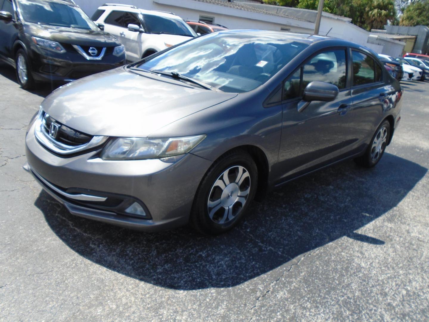 2015 GRAY /Beige Honda Civic Hybrid CVT (19XFB4F29FE) with an 1.5L L4 SOHC 8V HYBRID engine, CVT transmission, located at 6112 N Florida Avenue, Tampa, FL, 33604, (888) 521-5131, 27.954929, -82.459534 - 499$ down plus tax & tag. - Photo#1
