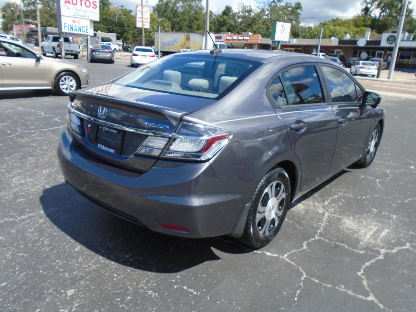 2015 GRAY /Beige Honda Civic Hybrid CVT (19XFB4F29FE) with an 1.5L L4 SOHC 8V HYBRID engine, CVT transmission, located at 6112 N Florida Avenue, Tampa, FL, 33604, (888) 521-5131, 27.954929, -82.459534 - 499$ down plus tax & tag. - Photo#4