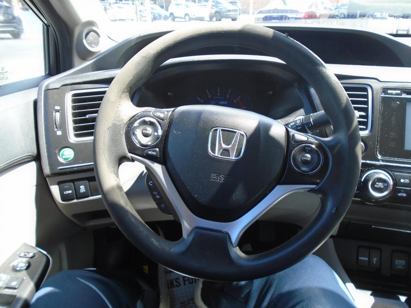 2015 GRAY /Beige Honda Civic Hybrid CVT (19XFB4F29FE) with an 1.5L L4 SOHC 8V HYBRID engine, CVT transmission, located at 6112 N Florida Avenue, Tampa, FL, 33604, (888) 521-5131, 27.954929, -82.459534 - 499$ down plus tax & tag. - Photo#8