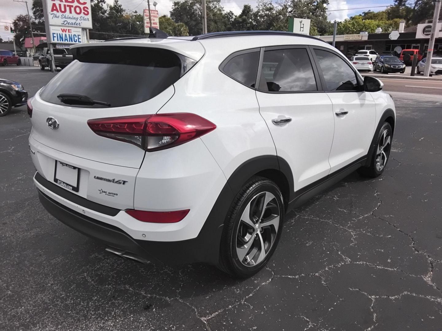 2016 White /Beige Hyundai Tucson Eco (KM8J33A25GU) with an 1.6L L4 DOHC 16V engine, 7A transmission, located at 6112 N Florida Avenue, Tampa, FL, 33604, (888) 521-5131, 27.954929, -82.459534 - 499$ down plus tax & tag. - Photo#7