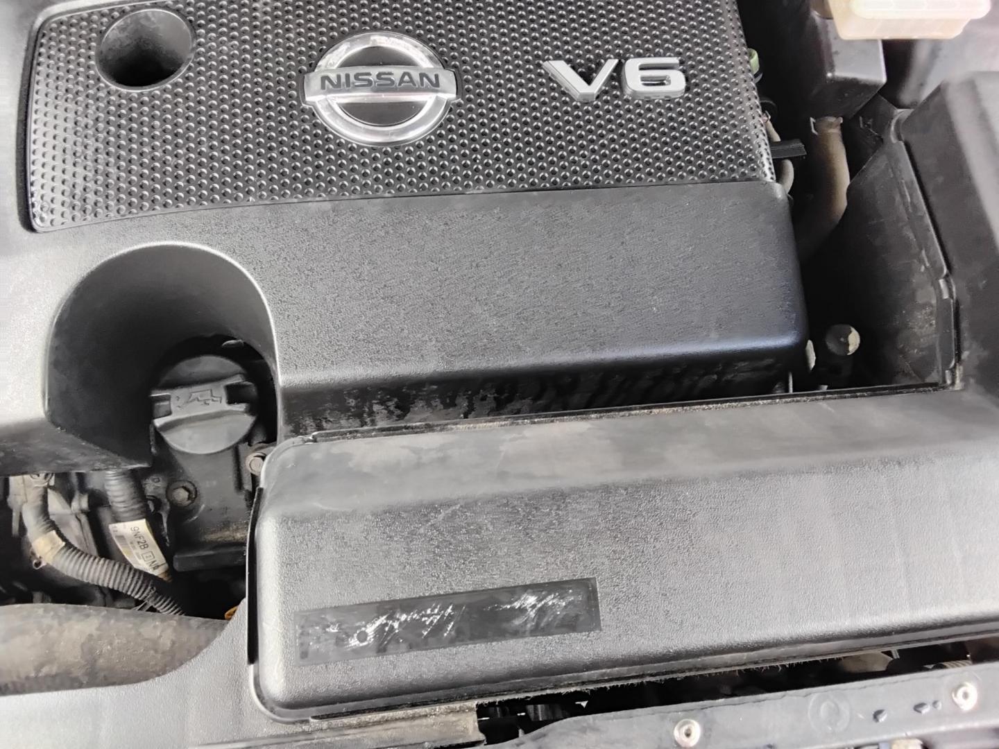 2016 SILVER /Grey Nissan Pathfinder S 2WD (5N1AR2MN9GC) with an 3.5L V6 DOHC 24V engine, CVT transmission, located at 6112 N Florida Avenue, Tampa, FL, 33604, (888) 521-5131, 27.954929, -82.459534 - 499$ down plus tax & tag. - Photo#18