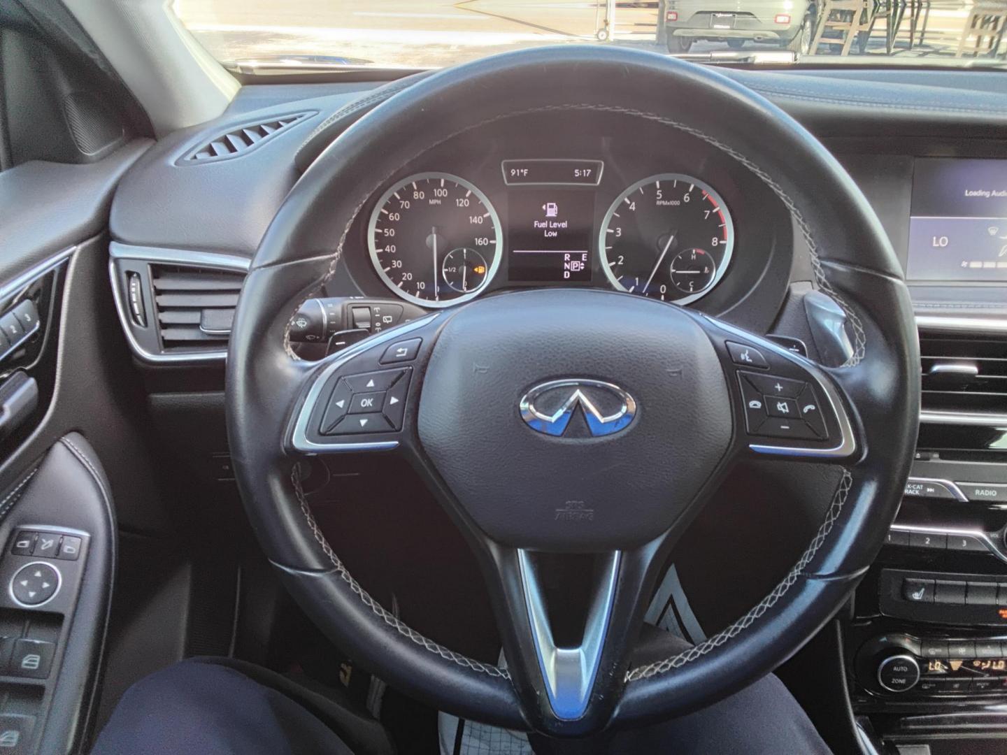 2018 SILVER /Black Infiniti QX30 Luxury (SJKCH5CPXJA) with an 2.0L L4 DOHC 16V engine, 7A transmission, located at 6112 N Florida Avenue, Tampa, FL, 33604, (888) 521-5131, 27.954929, -82.459534 - 499$ down plus tax & tag - Photo#8