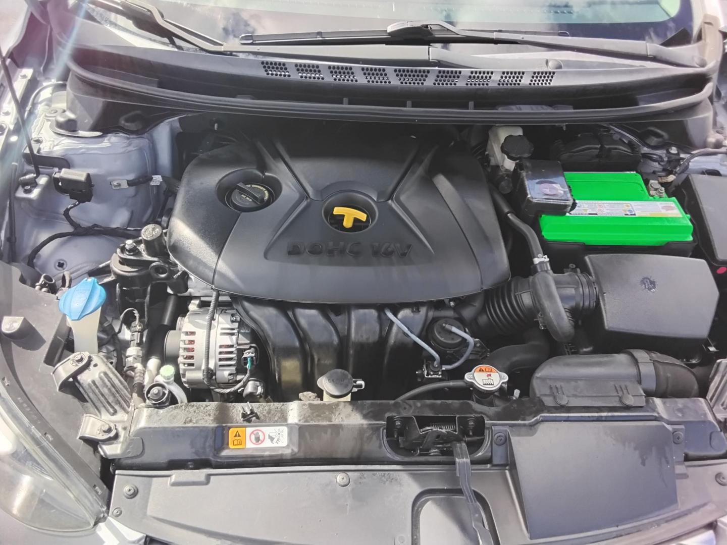 2016 SILVER /Grey Hyundai Elantra Limited (5NPDH4AE3GH) with an 1.8L L4 DOHC 16V engine, 6-Speed Automatic transmission, located at 6112 N Florida Avenue, Tampa, FL, 33604, (888) 521-5131, 27.954929, -82.459534 - 499$ DOWN PLUS TAX & TAG. - Photo#19