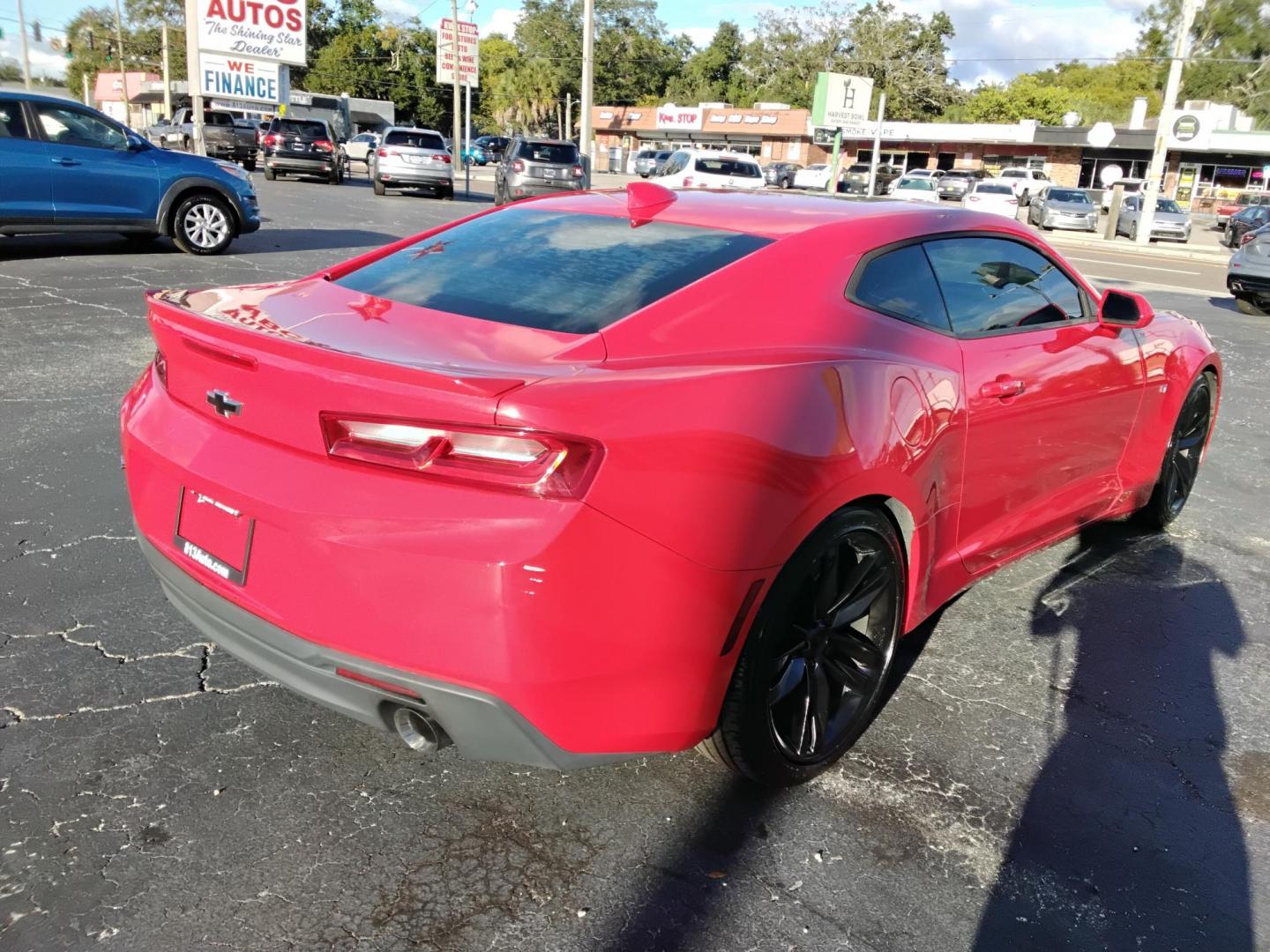 2018 RED /Grey Chevrolet Camaro 1LT Coupe (1G1FB1RS1J0) with an 3.6L V6 DOHC 24V engine, 6A transmission, located at 6112 N Florida Avenue, Tampa, FL, 33604, (888) 521-5131, 27.954929, -82.459534 - 499$ DOWN PLUS TAX & TAG. - Photo#5