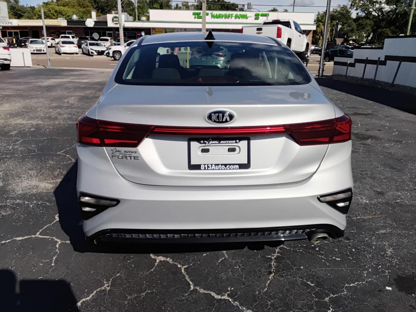 2019 GRAY /Grey Kia Forte LX 6A (3KPF24AD1KE) with an 2.0L L4 DOHC 16V engine, 6A transmission, located at 6112 N Florida Avenue, Tampa, FL, 33604, (888) 521-5131, 27.954929, -82.459534 - 499$ DOWN PLUS TAX & TAG. - Photo#6