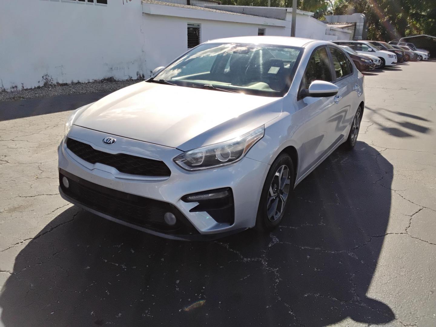 2019 GRAY /Grey Kia Forte LX 6A (3KPF24AD1KE) with an 2.0L L4 DOHC 16V engine, 6A transmission, located at 6112 N Florida Avenue, Tampa, FL, 33604, (888) 521-5131, 27.954929, -82.459534 - 499$ DOWN PLUS TAX & TAG. - Photo#2