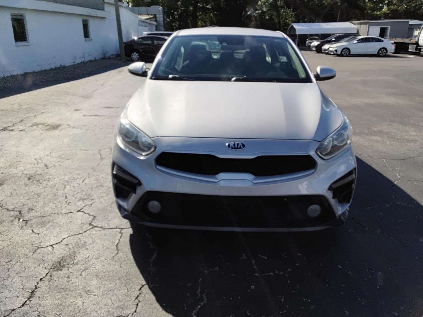 2019 GRAY /Grey Kia Forte LX 6A (3KPF24AD1KE) with an 2.0L L4 DOHC 16V engine, 6A transmission, located at 6112 N Florida Avenue, Tampa, FL, 33604, (888) 521-5131, 27.954929, -82.459534 - 499$ DOWN PLUS TAX & TAG. - Photo#1