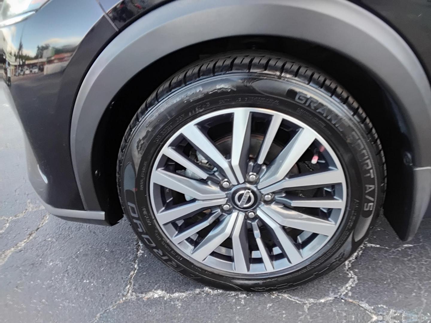 2021 BLACK /Grey Nissan Kicks SV (3N1CP5CV1ML) with an 1.6L L4 engine, CVT transmission, located at 6112 N Florida Avenue, Tampa, FL, 33604, (888) 521-5131, 27.954929, -82.459534 - 499$ DOWN PLUS TAX & TAG. - Photo#14
