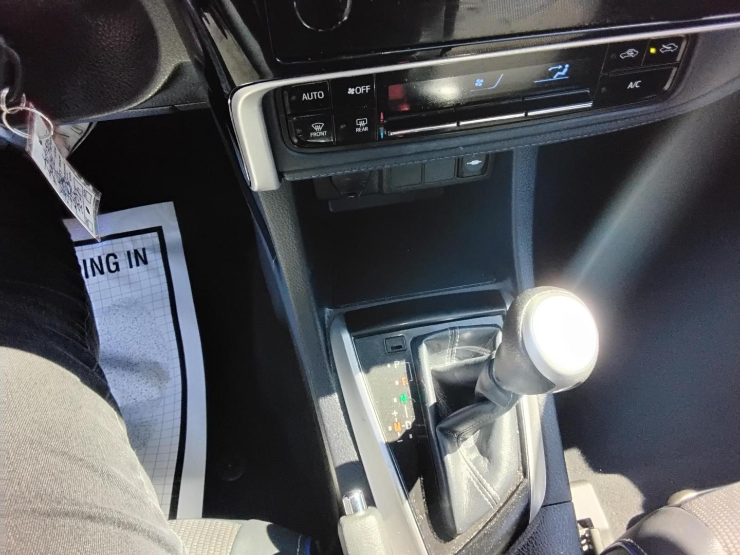 2017 BLACK /Grey Toyota Corolla L CVT (2T1BURHE6HC) with an 1.8L L4 DOHC 16V engine, CVT transmission, located at 6112 N Florida Avenue, Tampa, FL, 33604, (888) 521-5131, 27.954929, -82.459534 - 499$ DOWN PLUS TAX & TAG. - Photo#17