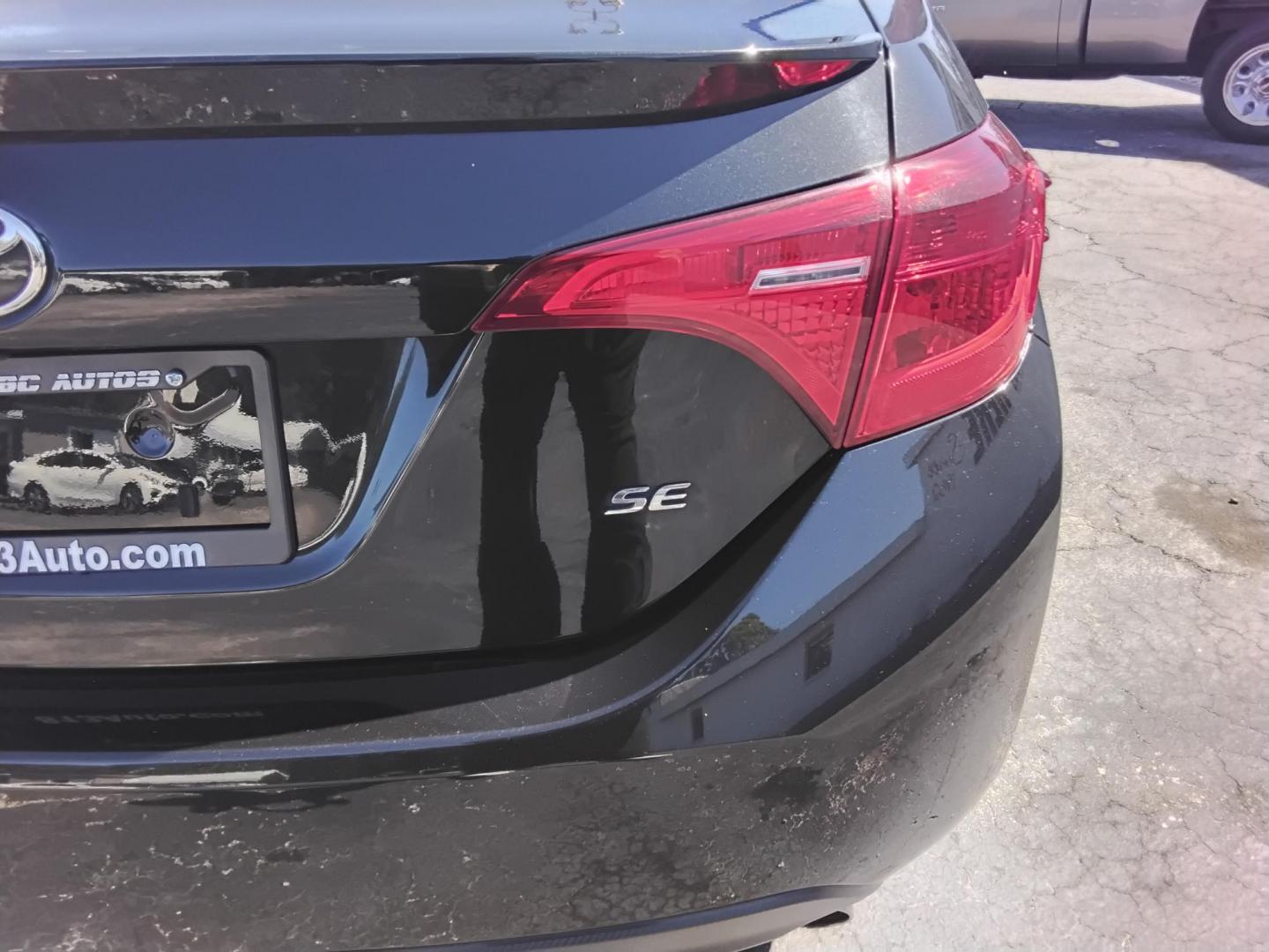 2017 BLACK /Grey Toyota Corolla L CVT (2T1BURHE6HC) with an 1.8L L4 DOHC 16V engine, CVT transmission, located at 6112 N Florida Avenue, Tampa, FL, 33604, (888) 521-5131, 27.954929, -82.459534 - 499$ DOWN PLUS TAX & TAG. - Photo#9