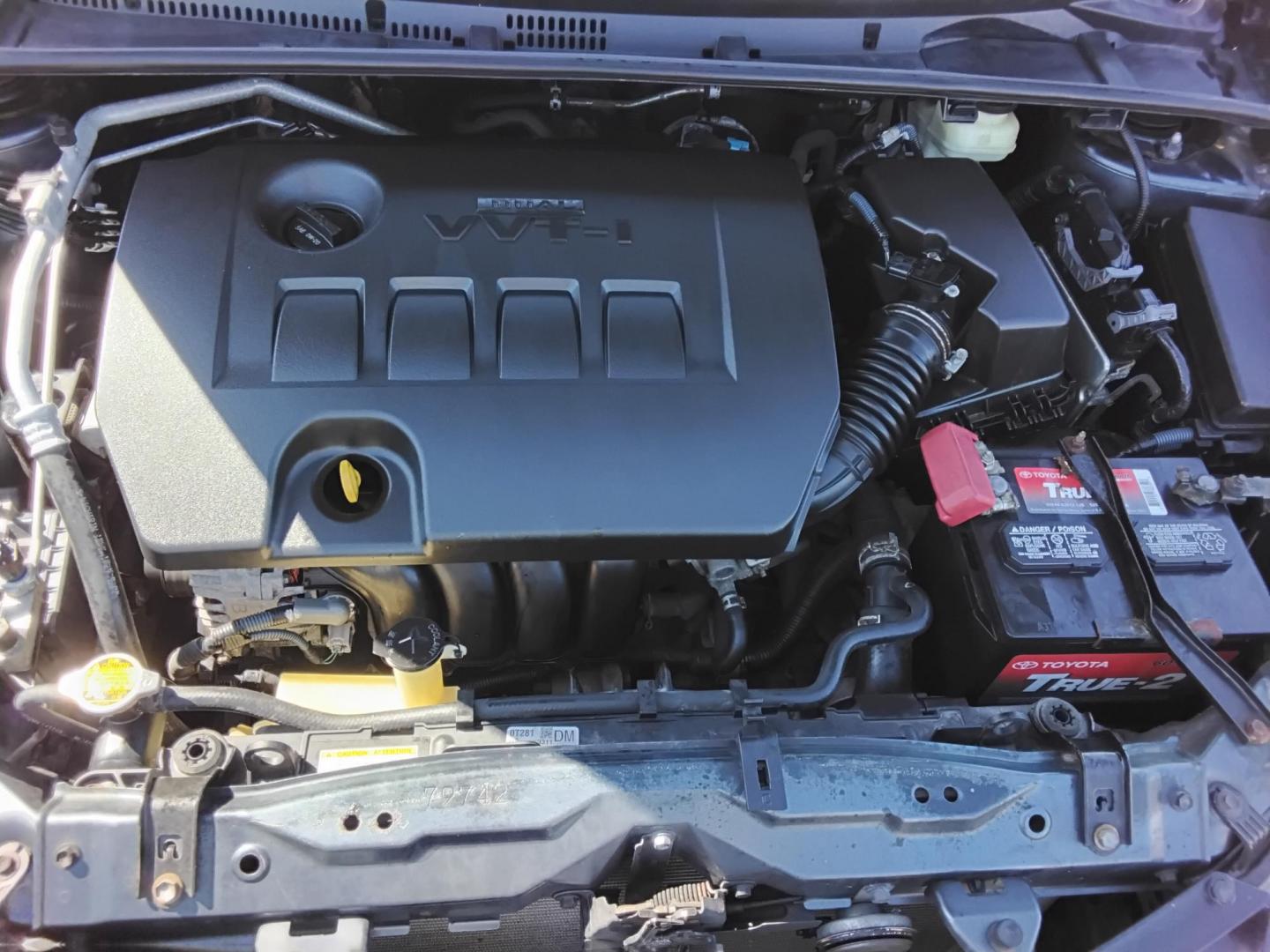 2015 GRAY /Grey Toyota Corolla L 4-Speed AT (2T1BURHEXFC) with an 1.8L L4 DOHC 16V engine, 4-Speed Automatic transmission, located at 6112 N Florida Avenue, Tampa, FL, 33604, (888) 521-5131, 27.954929, -82.459534 - 499$ DOWN PLUS TAX & TAG. - Photo#17