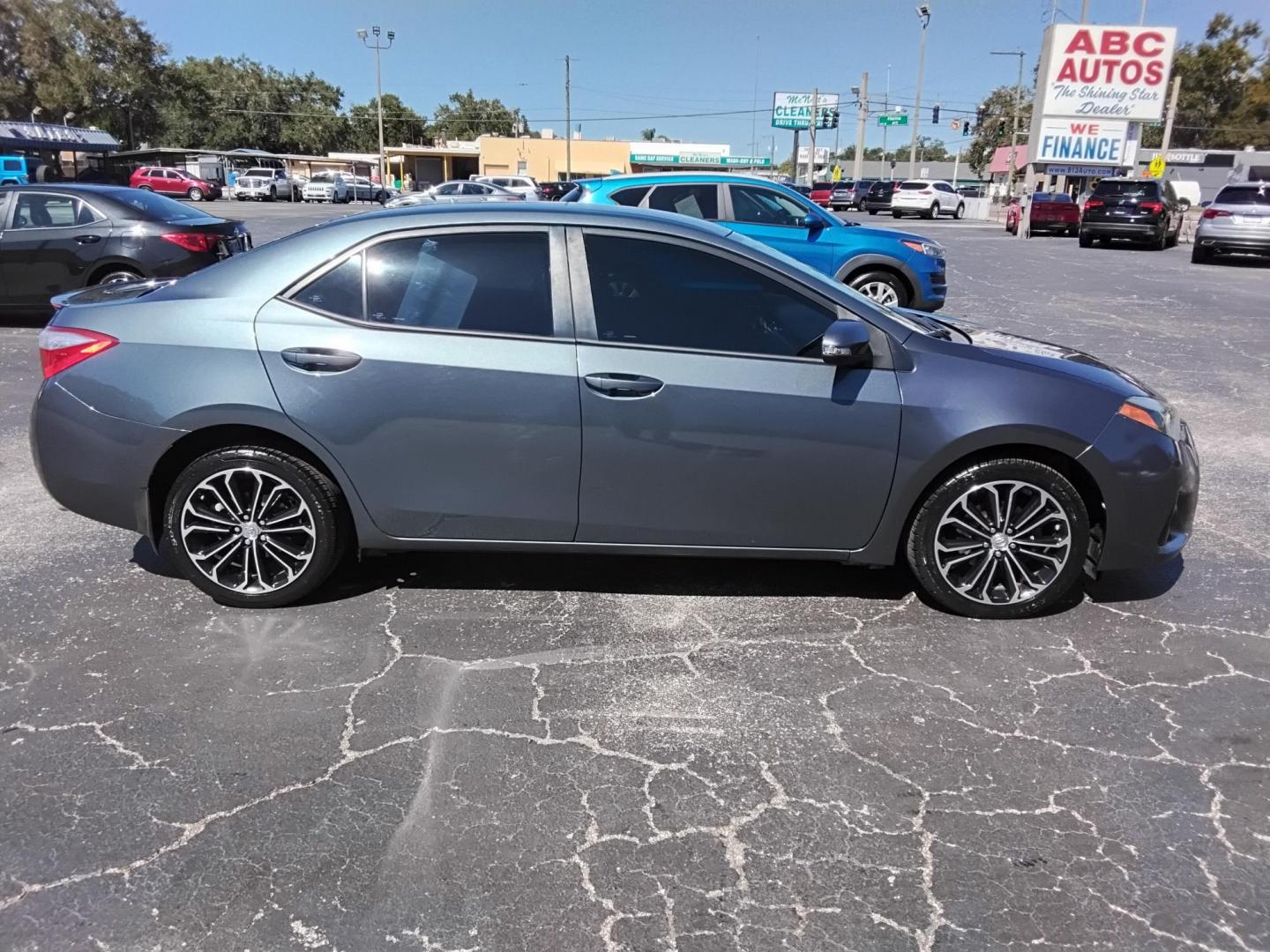 2015 GRAY /Grey Toyota Corolla L 4-Speed AT (2T1BURHEXFC) with an 1.8L L4 DOHC 16V engine, 4-Speed Automatic transmission, located at 6112 N Florida Avenue, Tampa, FL, 33604, (888) 521-5131, 27.954929, -82.459534 - 499$ DOWN PLUS TAX & TAG. - Photo#1