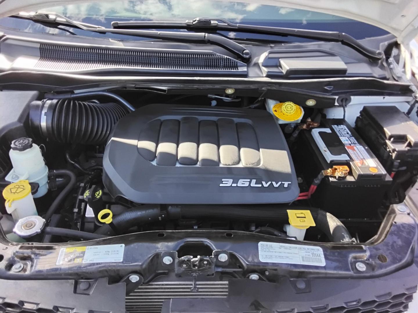 2017 White /Black Dodge Grand Caravan GT (2C4RDGEG0HR) with an 3.6L V6 DOHC 24V engine, 6A transmission, located at 6112 N Florida Avenue, Tampa, FL, 33604, (888) 521-5131, 27.954929, -82.459534 - 499$ down plus tax & tag. - Photo#19